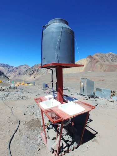 Plaza de Mulas_washbasin